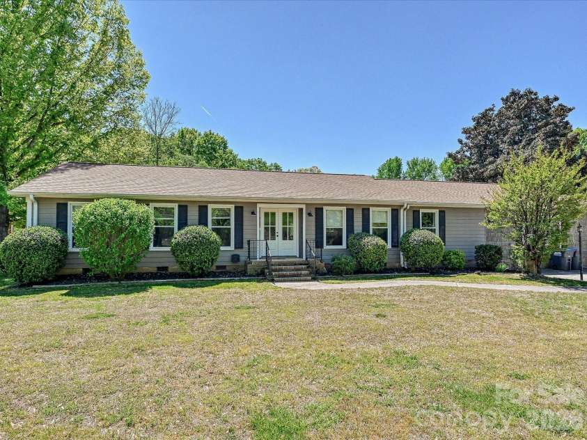 9850 Black Horse Run Road, Indian Land, SC 29707.  MLS# CAR4364062, YatesRealty ID 19249. Welcome Home!