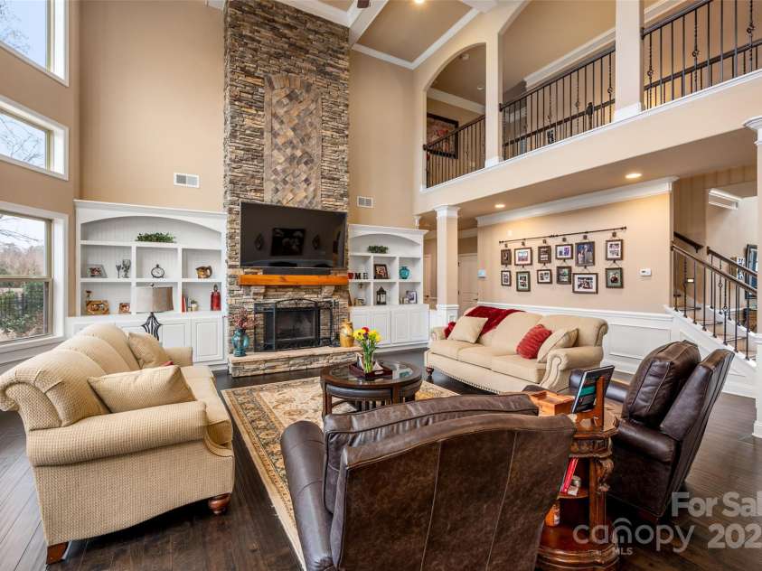 15309 Guthrie Drive, Huntersville, NC 28078.  MLS# CAR4223005, YatesRealty ID 1925. Great Room