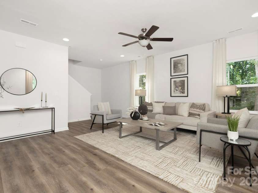 1811 Wildwood Drive, Charlotte, NC 28214.  MLS# CAR4248489, YatesRealty ID 19250. Representation