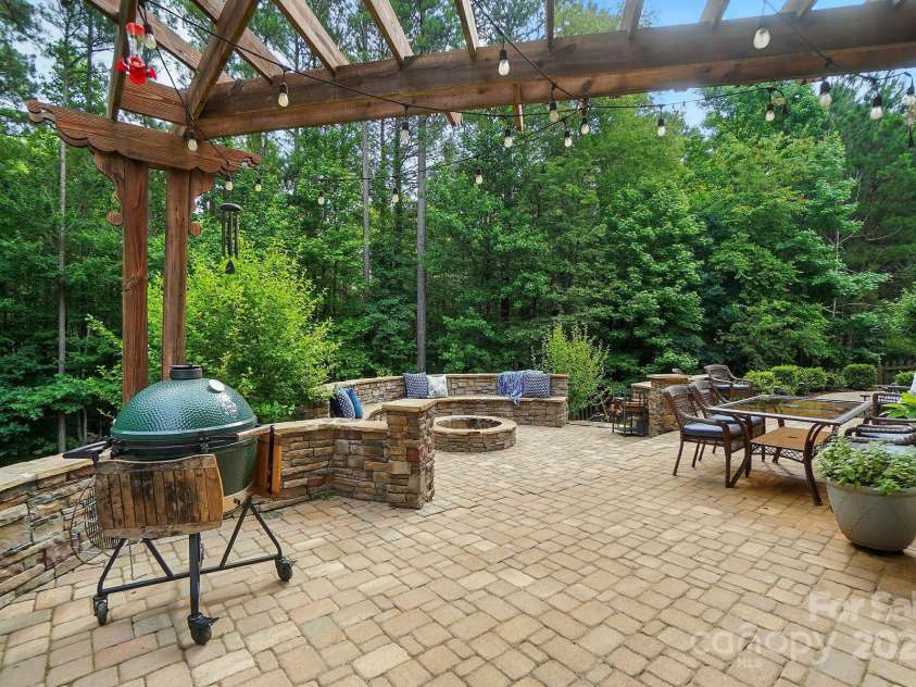 110 St Sophia Court, Mooresville, NC 28117.  MLS# CAR4266279, YatesRealty ID 19251. 