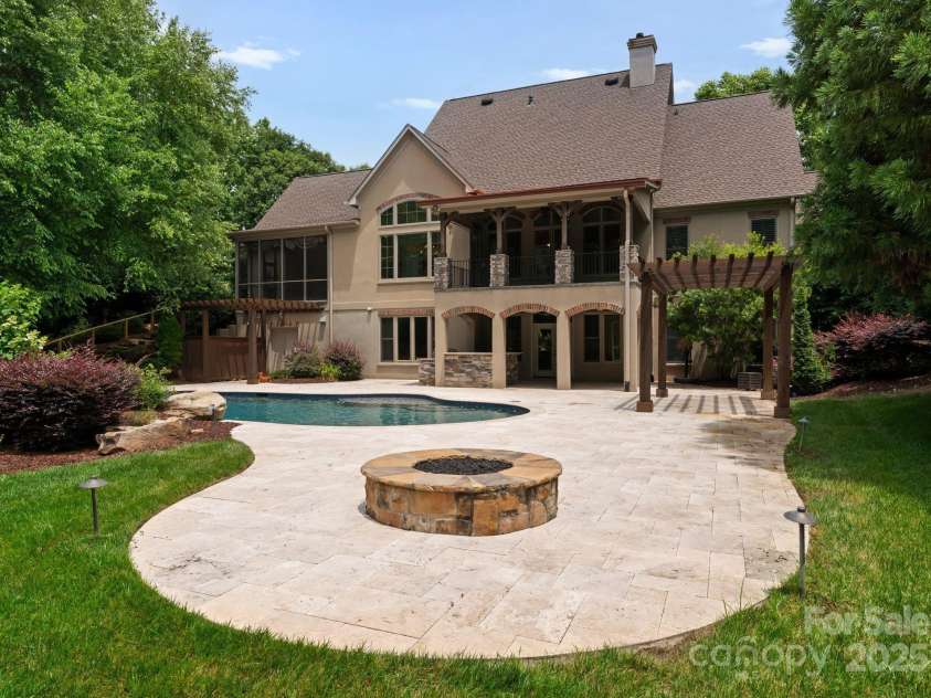 1108 Shinnecock Lane, Waxhaw, NC 28173.  MLS# CAR4267531, YatesRealty ID 19252. 