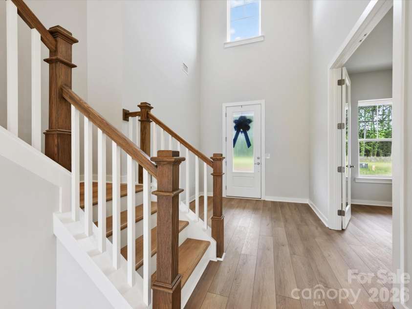333 Portree Street, Rock Hill, SC 29732.  MLS# CAR4342303, YatesRealty ID 19252. Voluminous entryway.