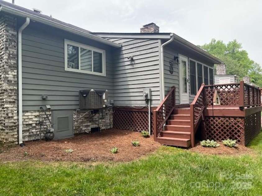 205 Wellington Hills Circle, Salisbury, NC 28147.  MLS# CAR4265156, YatesRealty ID 19253. 