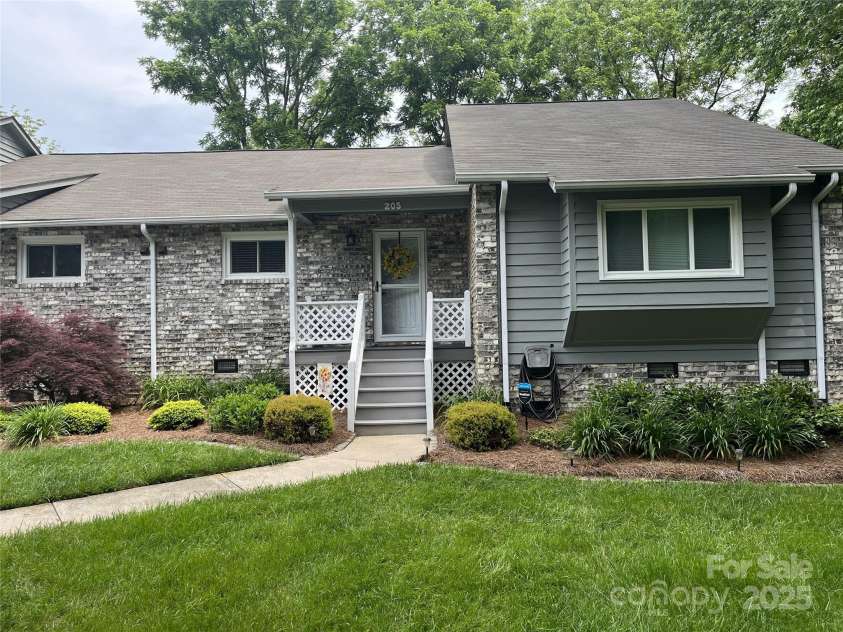 205 Wellington Hills Circle, Salisbury, NC 28147.  MLS# CAR4265156, YatesRealty ID 19253. 