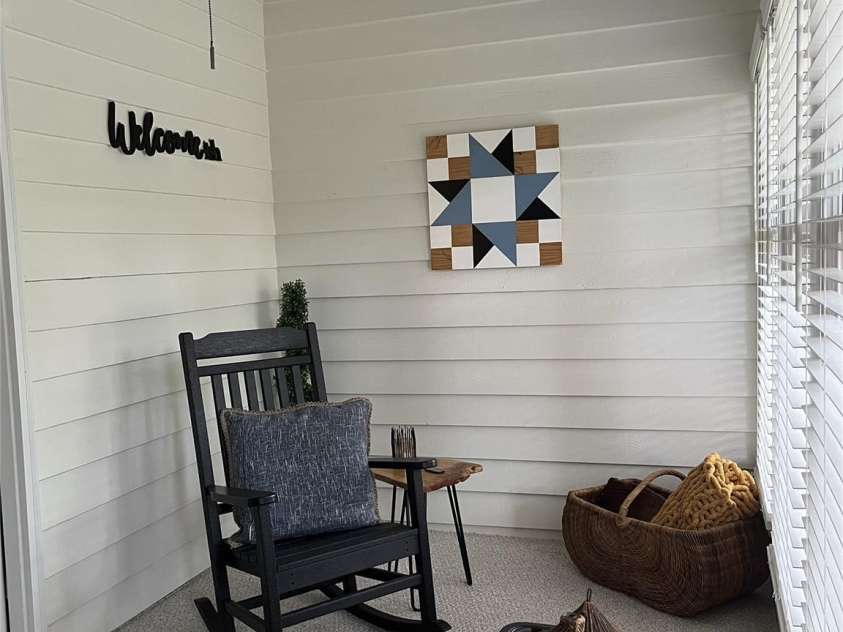 205 Wellington Hills Circle, Salisbury, NC 28147.  MLS# CAR4265156, YatesRealty ID 19253. Sun Room