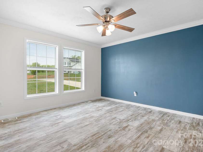 123 Pumice Drive, Statesville, NC 28625.  MLS# CAR4246160, YatesRealty ID 19254. 