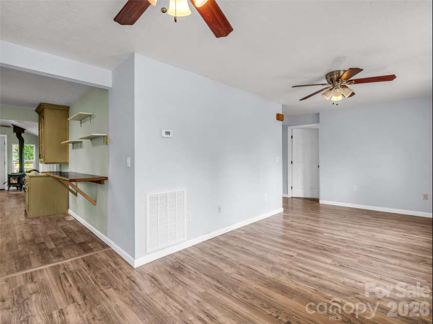 1916 Old Spartanburg Road, Hendersonville, NC 28792.  MLS# CAR4378885, YatesRealty ID 19254. 