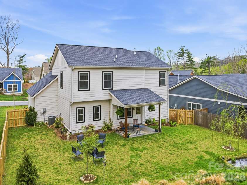205 Weybridge Drive, Arden, NC 28704.  MLS# CAR4366273, YatesRealty ID 19255. 