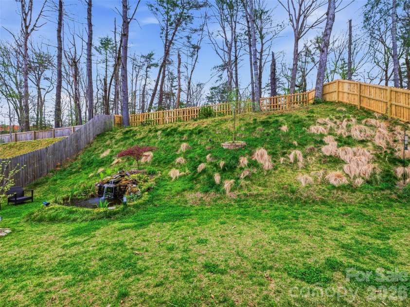 205 Weybridge Drive, Arden, NC 28704.  MLS# CAR4366273, YatesRealty ID 19255. 