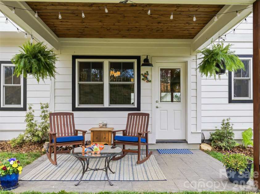 205 Weybridge Drive, Arden, NC 28704.  MLS# CAR4366273, YatesRealty ID 19255. Covered Back Patio