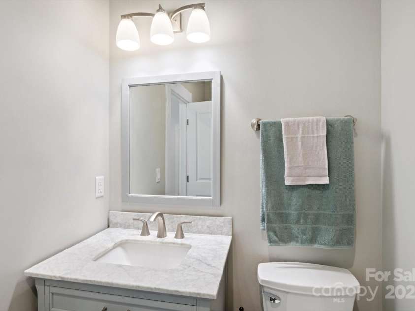 45 Mountain View Road, Black Mountain, NC 28711.  MLS# CAR4240438, YatesRealty ID 19255. 