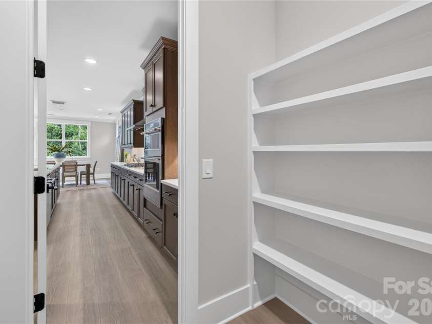 10934 Old Ravine Trail, Huntersville, NC 28078.  MLS# CAR4334775, YatesRealty ID 19256. Pantry