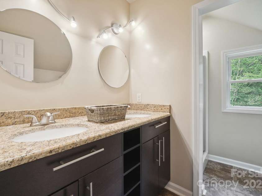 840 Lenoir Road, Morganton, NC 28655.  MLS# CAR4249671, YatesRealty ID 19257. Full Bath Upstairs