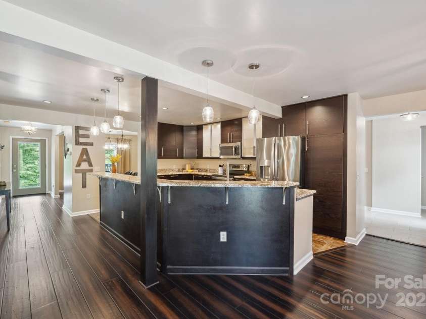 840 Lenoir Road, Morganton, NC 28655.  MLS# CAR4249671, YatesRealty ID 19257. Kitchen