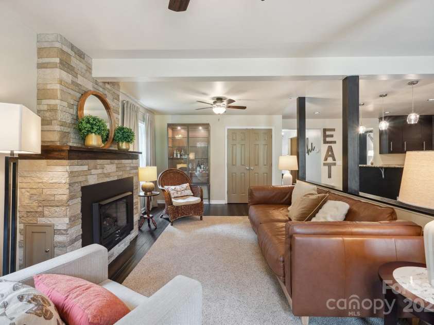 840 Lenoir Road, Morganton, NC 28655.  MLS# CAR4249671, YatesRealty ID 19257. Living Room