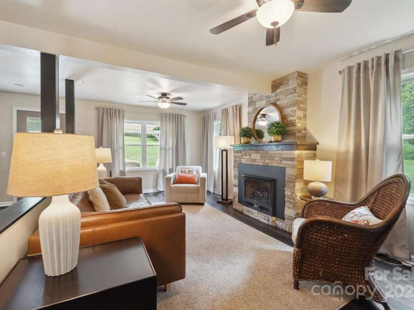 840 Lenoir Road, Morganton, NC 28655.  MLS# CAR4249671, YatesRealty ID 19257. Living Room