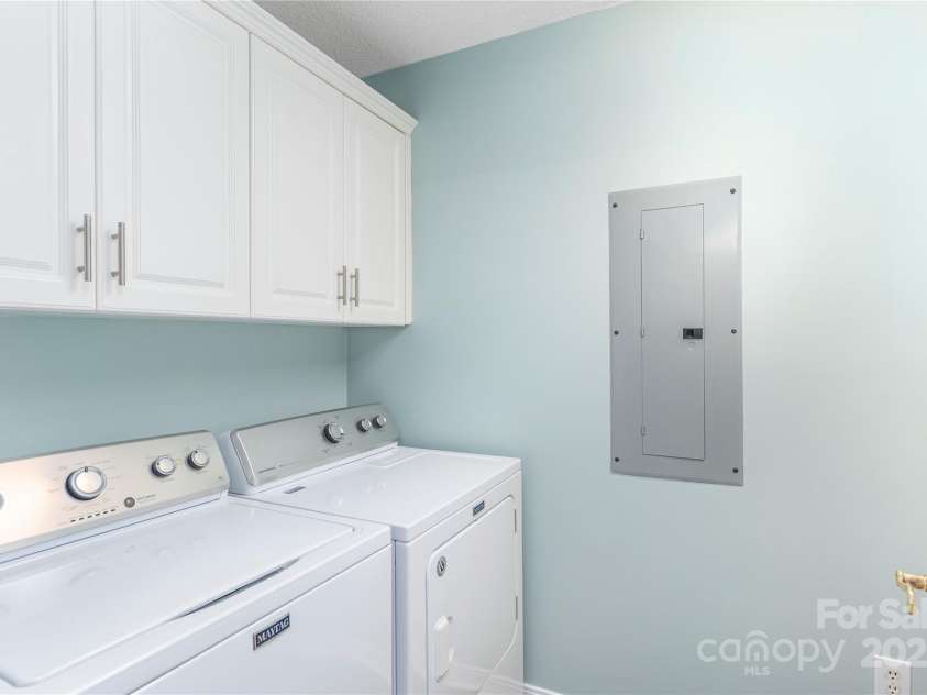 282 Skylark Lane, Waynesville, NC 28786.  MLS# CAR4256417, YatesRealty ID 19258. 