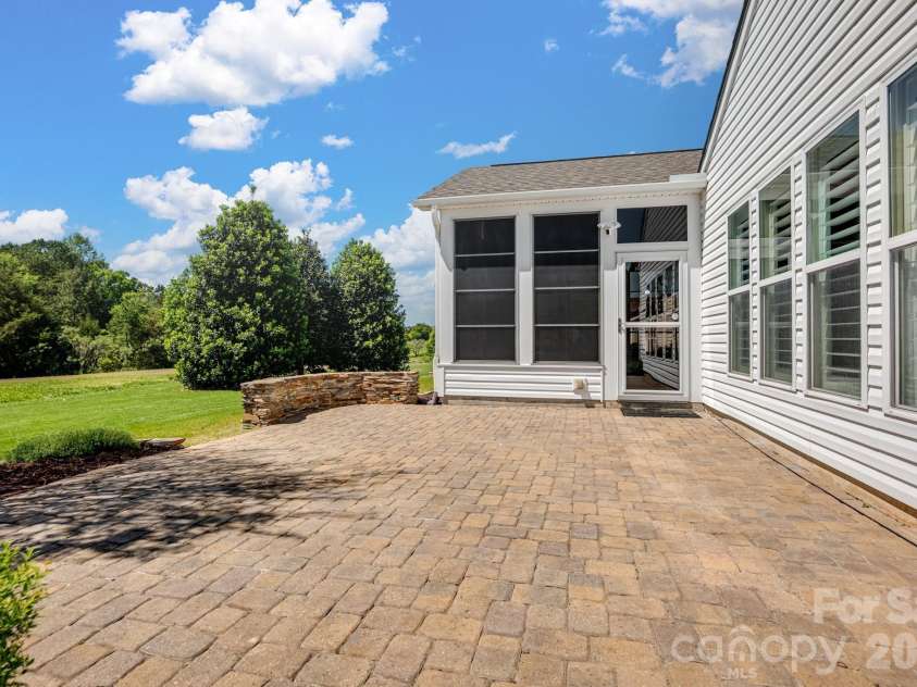3096 Ambleside Drive, Fort Mill, SC 29707.  MLS# CAR4371980, YatesRealty ID 19258. 