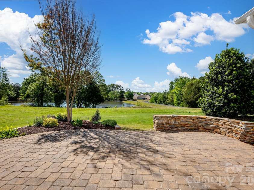 3096 Ambleside Drive, Fort Mill, SC 29707.  MLS# CAR4371980, YatesRealty ID 19258. 