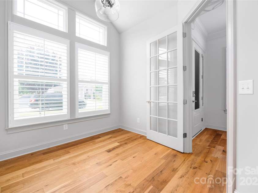 3008 Laney Pond Road, Matthews, NC 28104.  MLS# CAR4266715, YatesRealty ID 19259. 