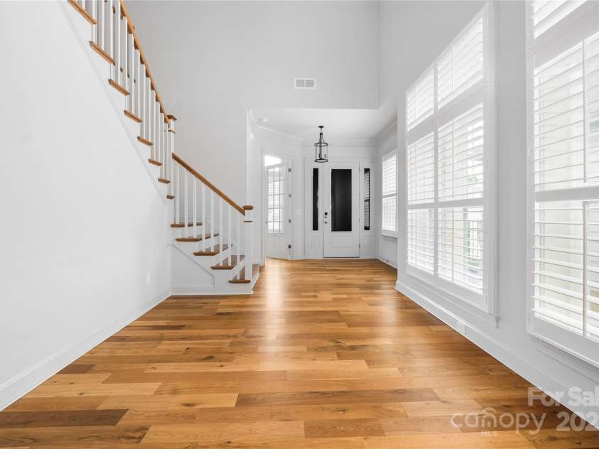 3008 Laney Pond Road, Matthews, NC 28104.  MLS# CAR4266715, YatesRealty ID 19259. 