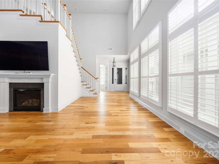 3008 Laney Pond Road, Matthews, NC 28104.  MLS# CAR4266715, YatesRealty ID 19259. 