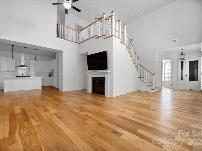 3008 Laney Pond Road, Matthews, NC 28104.  MLS# CAR4266715, YatesRealty ID 19259. 