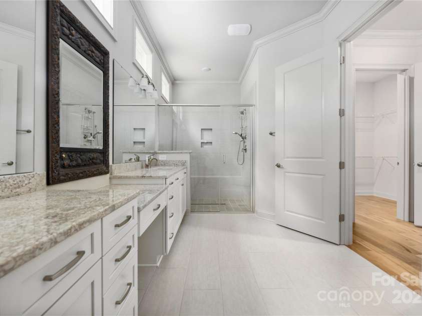 3008 Laney Pond Road, Matthews, NC 28104.  MLS# CAR4266715, YatesRealty ID 19259. 