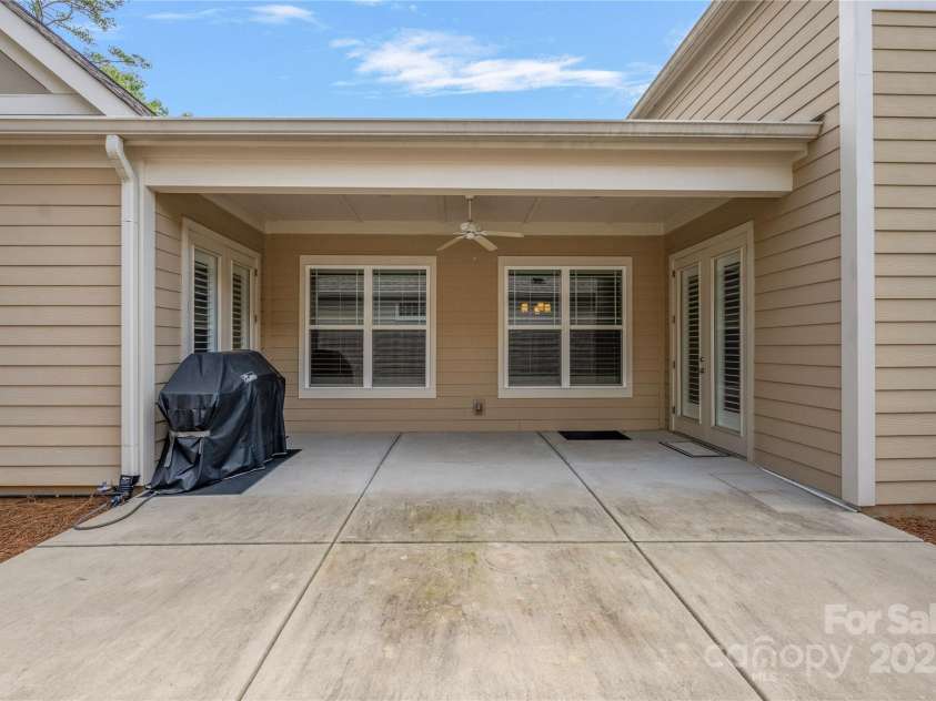 3008 Laney Pond Road, Matthews, NC 28104.  MLS# CAR4266715, YatesRealty ID 19259. 