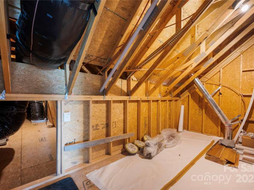 3008 Laney Pond Road, Matthews, NC 28104.  MLS# CAR4266715, YatesRealty ID 19259. 