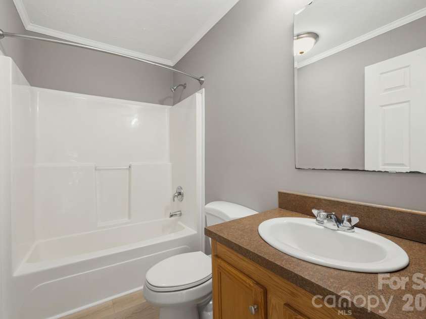 44 morning Lane, Hendersonville, NC 28792.  MLS# CAR4377475, YatesRealty ID 19259. 