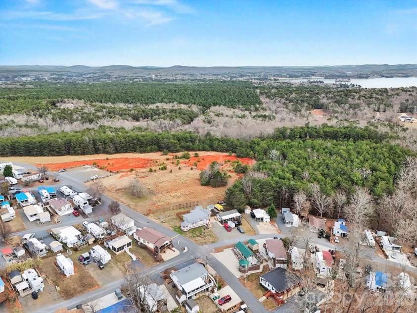 121 Grand View Drive, New London, NC 28127.  MLS# CAR4346816, YatesRealty ID 1926. 
