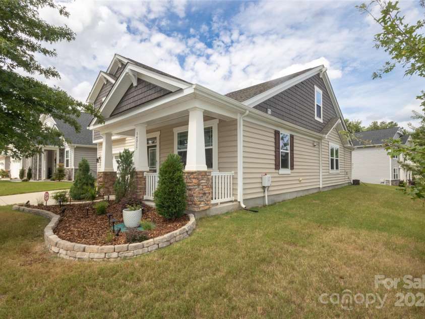 14217 Ridgewater Way, Charlotte, NC 28278.  MLS# CAR4186123, YatesRealty ID 1926. 