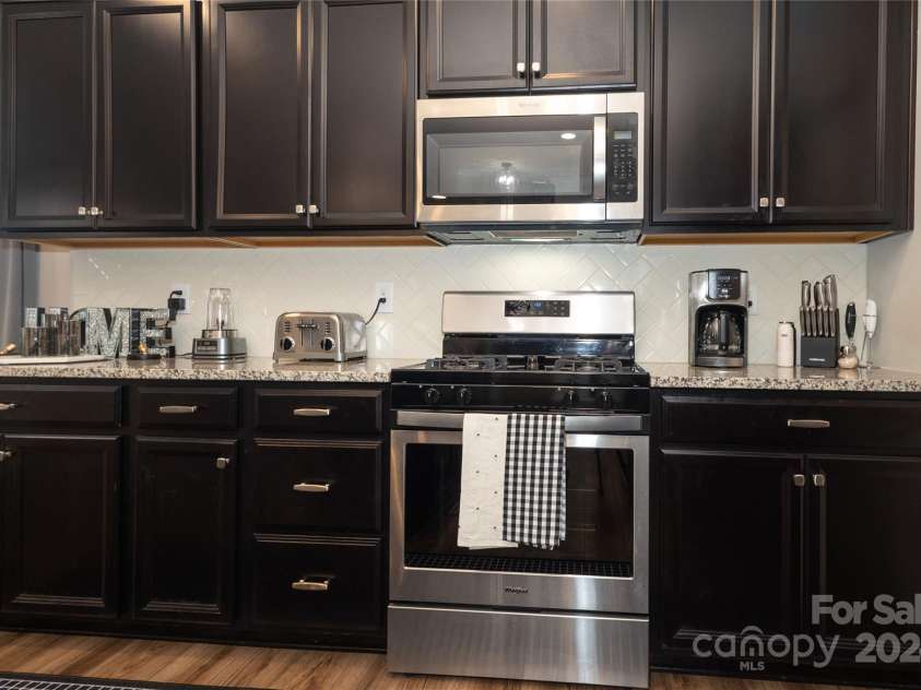 14217 Ridgewater Way, Charlotte, NC 28278.  MLS# CAR4186123, YatesRealty ID 1926. 