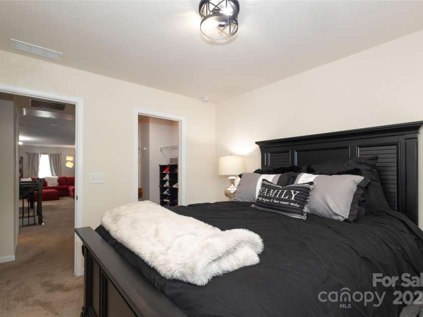 14217 Ridgewater Way, Charlotte, NC 28278.  MLS# CAR4186123, YatesRealty ID 1926. 