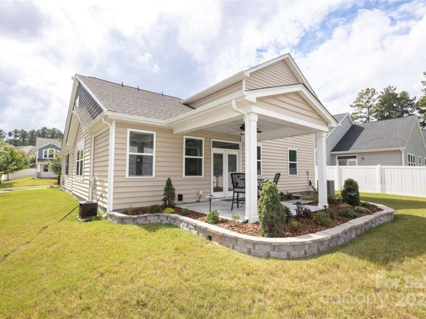 14217 Ridgewater Way, Charlotte, NC 28278.  MLS# CAR4186123, YatesRealty ID 1926. 