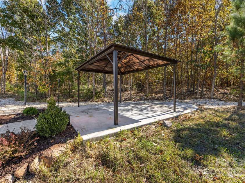 723 Yorkshire Drive, Albemarle, NC 28001.  MLS# CAR4314310, YatesRealty ID 1926. 