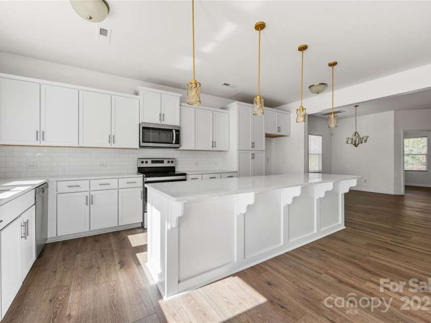 723 Yorkshire Drive, Albemarle, NC 28001.  MLS# CAR4314310, YatesRealty ID 1926. 