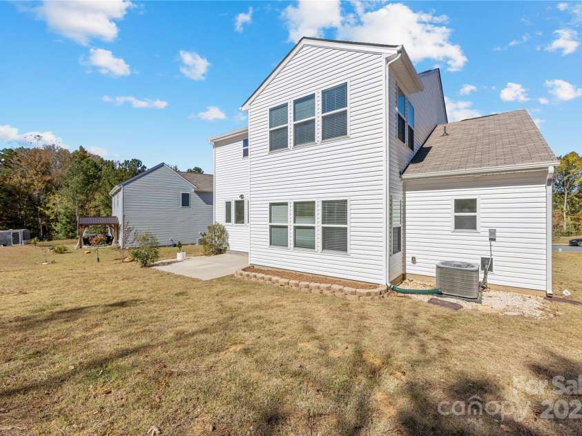 723 Yorkshire Drive, Albemarle, NC 28001.  MLS# CAR4314310, YatesRealty ID 1926. 