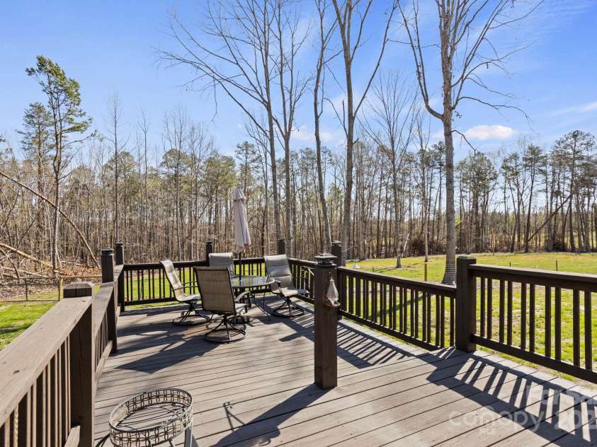 140 Vera Lane, Columbus, NC 28722.  MLS# CAR4308418, YatesRealty ID 19260. 