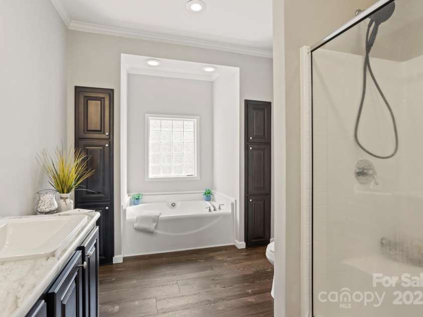 140 Vera Lane, Columbus, NC 28722.  MLS# CAR4308418, YatesRealty ID 19260. 