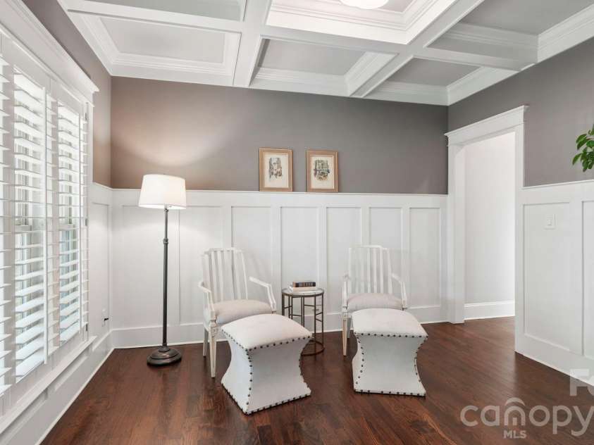 1764 Dunkirk Drive, Charlotte, NC 28203.  MLS# CAR4374341, YatesRealty ID 19261. 