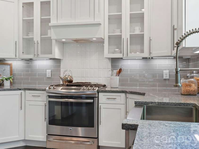 1764 Dunkirk Drive, Charlotte, NC 28203.  MLS# CAR4374341, YatesRealty ID 19261. 