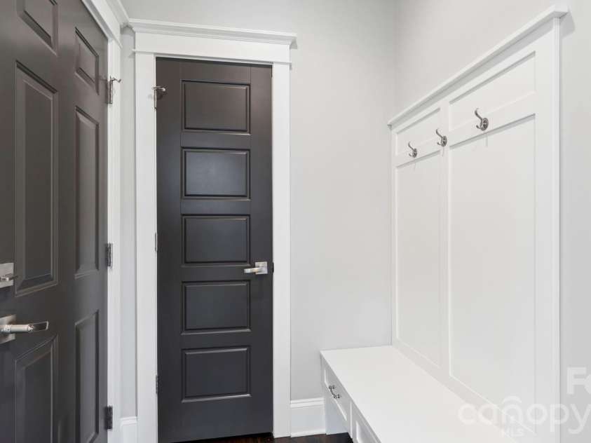 1764 Dunkirk Drive, Charlotte, NC 28203.  MLS# CAR4374341, YatesRealty ID 19261. 