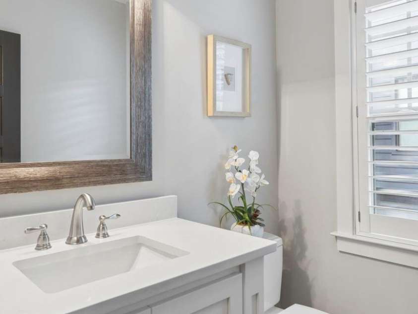 1764 Dunkirk Drive, Charlotte, NC 28203.  MLS# CAR4374341, YatesRealty ID 19261. 