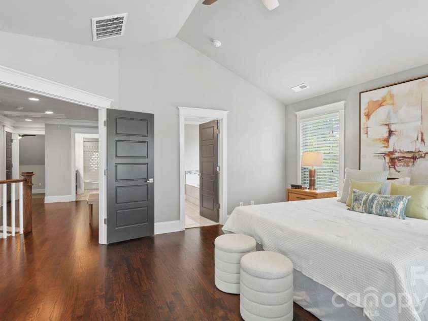1764 Dunkirk Drive, Charlotte, NC 28203.  MLS# CAR4374341, YatesRealty ID 19261. 