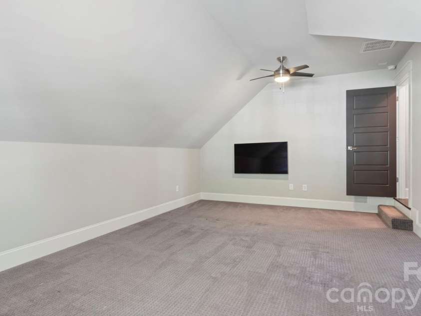 1764 Dunkirk Drive, Charlotte, NC 28203.  MLS# CAR4374341, YatesRealty ID 19261. 