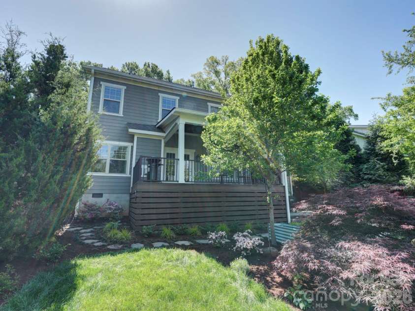 1764 Dunkirk Drive, Charlotte, NC 28203.  MLS# CAR4374341, YatesRealty ID 19261. 