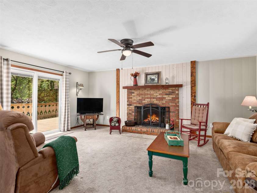 185 Indian Springs Road, Clyde, NC 28721.  MLS# CAR4378902, YatesRealty ID 19262. 