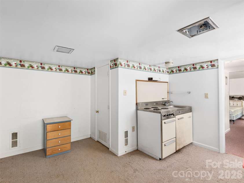 185 Indian Springs Road, Clyde, NC 28721.  MLS# CAR4378902, YatesRealty ID 19262. 
